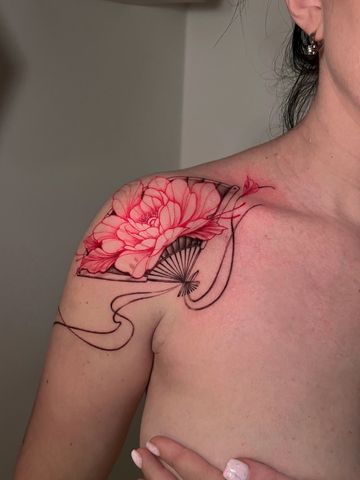 Fan fine line tattoo ribs  black an red ink hand drawn design peonies  Asian style tattooed girl