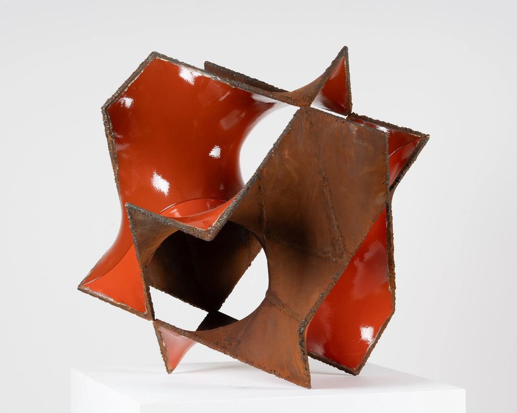 Misfit
2025
588 weathering steel, enamel paint
33 x 34 x 38 inches