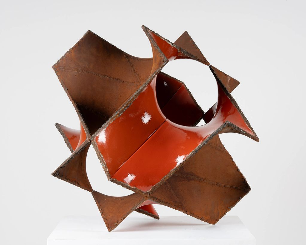 Misfit
2025
588 weathering steel, enamel paint
33 x 34 x 38 inches