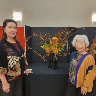 Lora Swenson and Naoko Bliss at the JASSC Bazaar