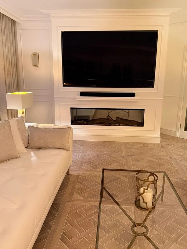 A recent lounge refurbishment carried out in Chorleywood, London.