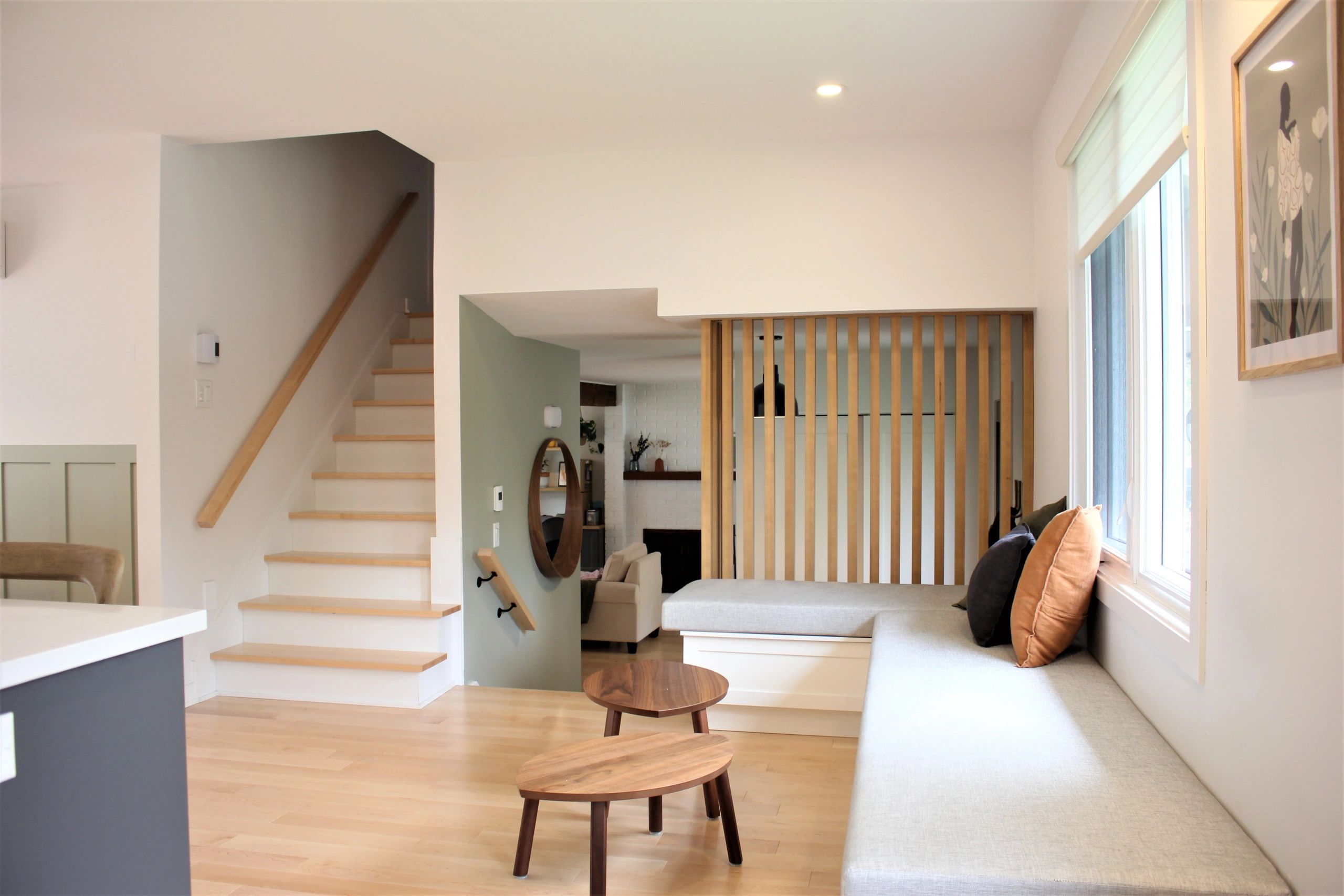 Coin banquette dans l'espace cuisine - projet design d'intérieur par Claire Canova