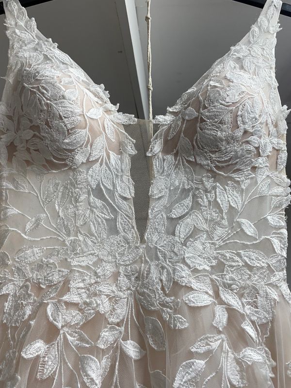 Delicate wedding dress