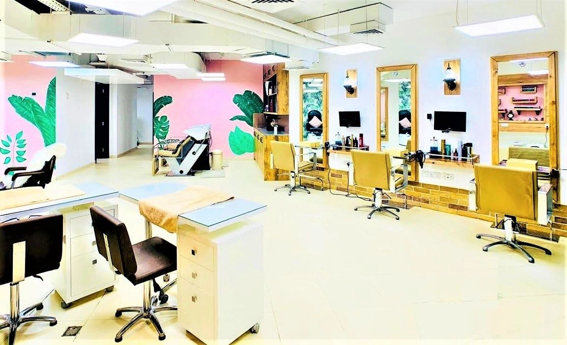 SALONS IN SILICON OASIS