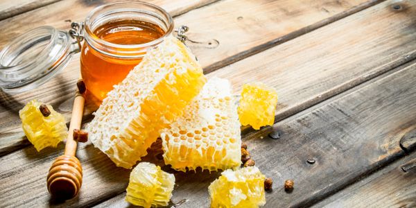 Comb honey & honey products