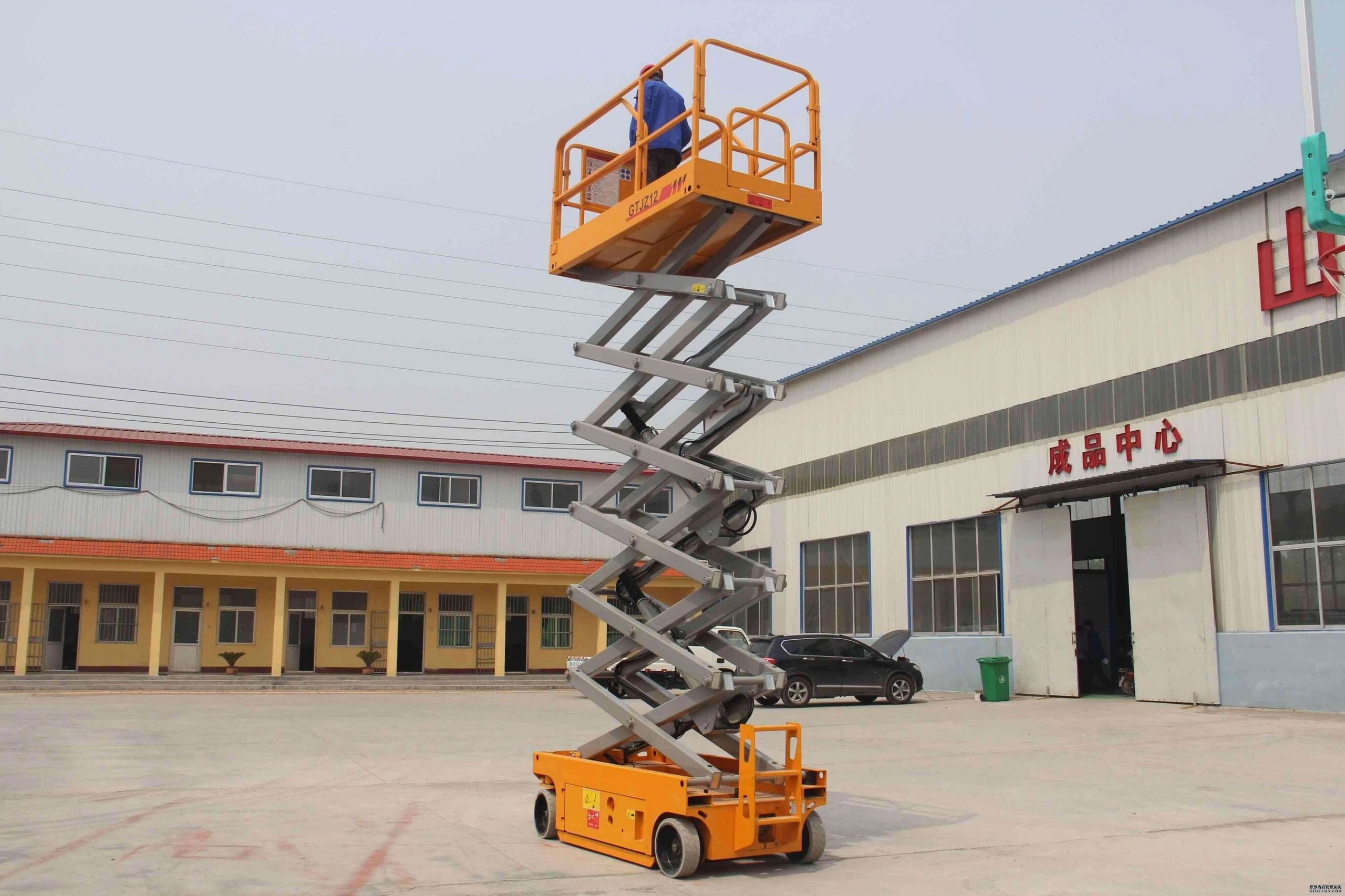 Boom lifts, scissor lifts, bucket lifts for rent in India.