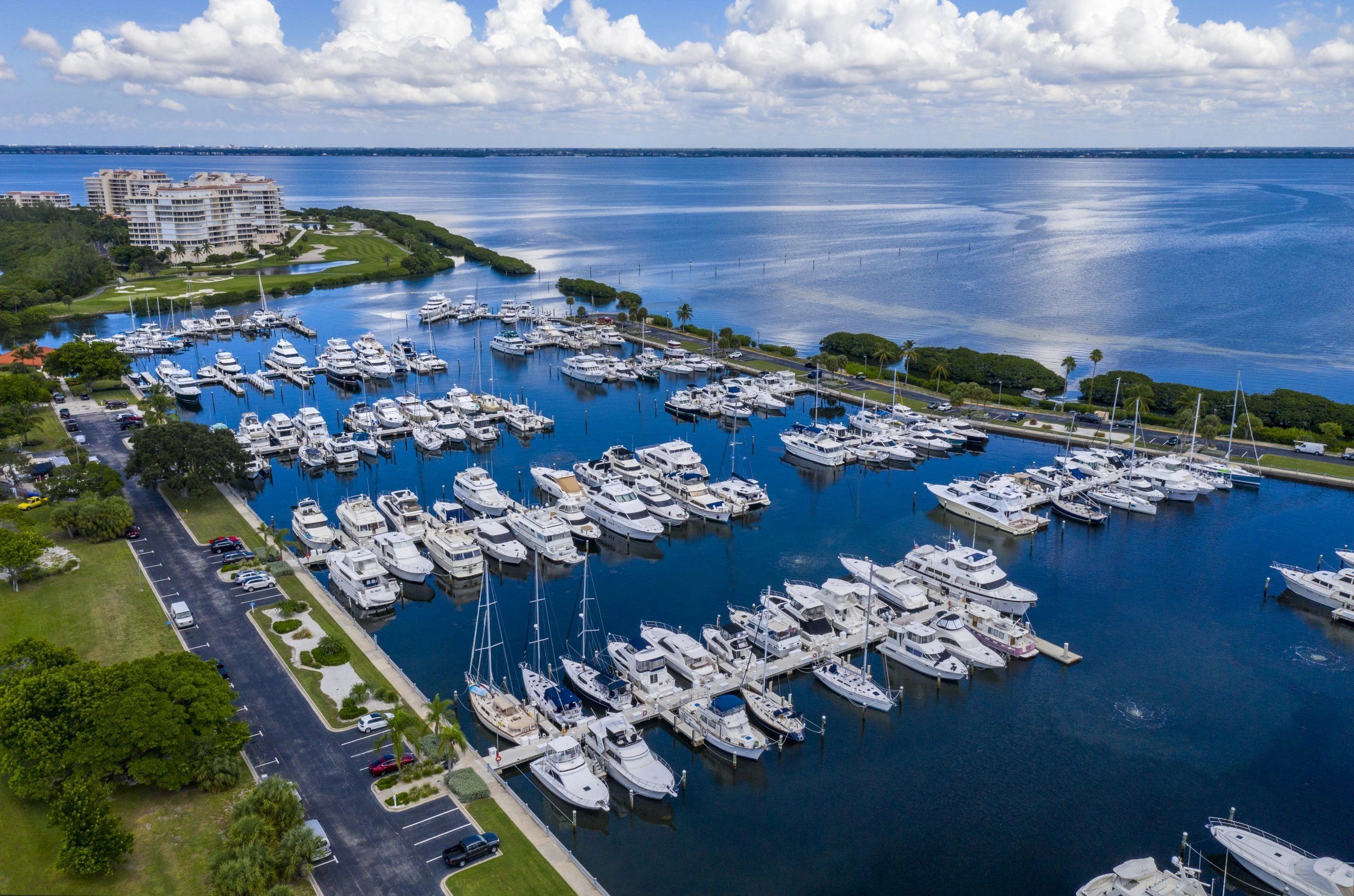 Florida Keys Liveaboard Boat Slips For Rent - d8op7em