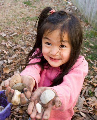 exploring nature at Natural Start Preschool in Bellevue WA