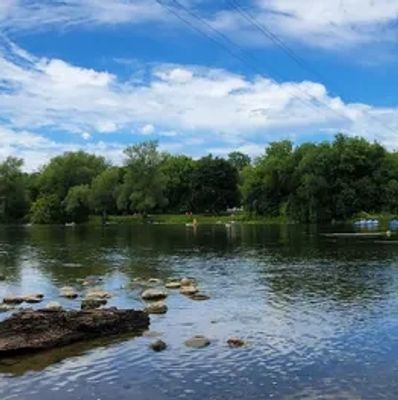 Park in Glen Morris, view of the Grand River
