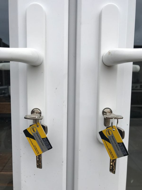 Should you go for smart locks or traditional locks? - Lockout 24/7  Locksmiths - Covering Essex & North London