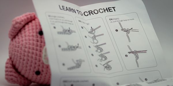  THE MOOMOYUS Crochet kit for Beginners, Crafts for