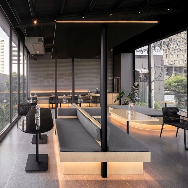 Interior comercial painting
