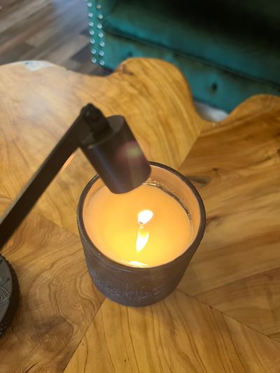 candle snuffer the best way to extinguish candles