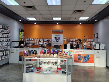 Boost Mobile Plaza Los Palacios, Toa Alta