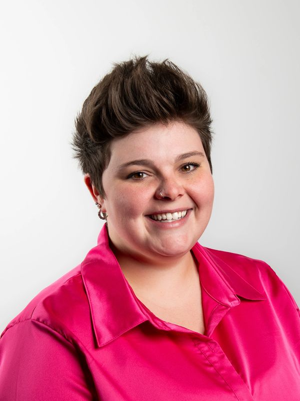 Headshot of Owner & Founder of KymMil Productions LLC