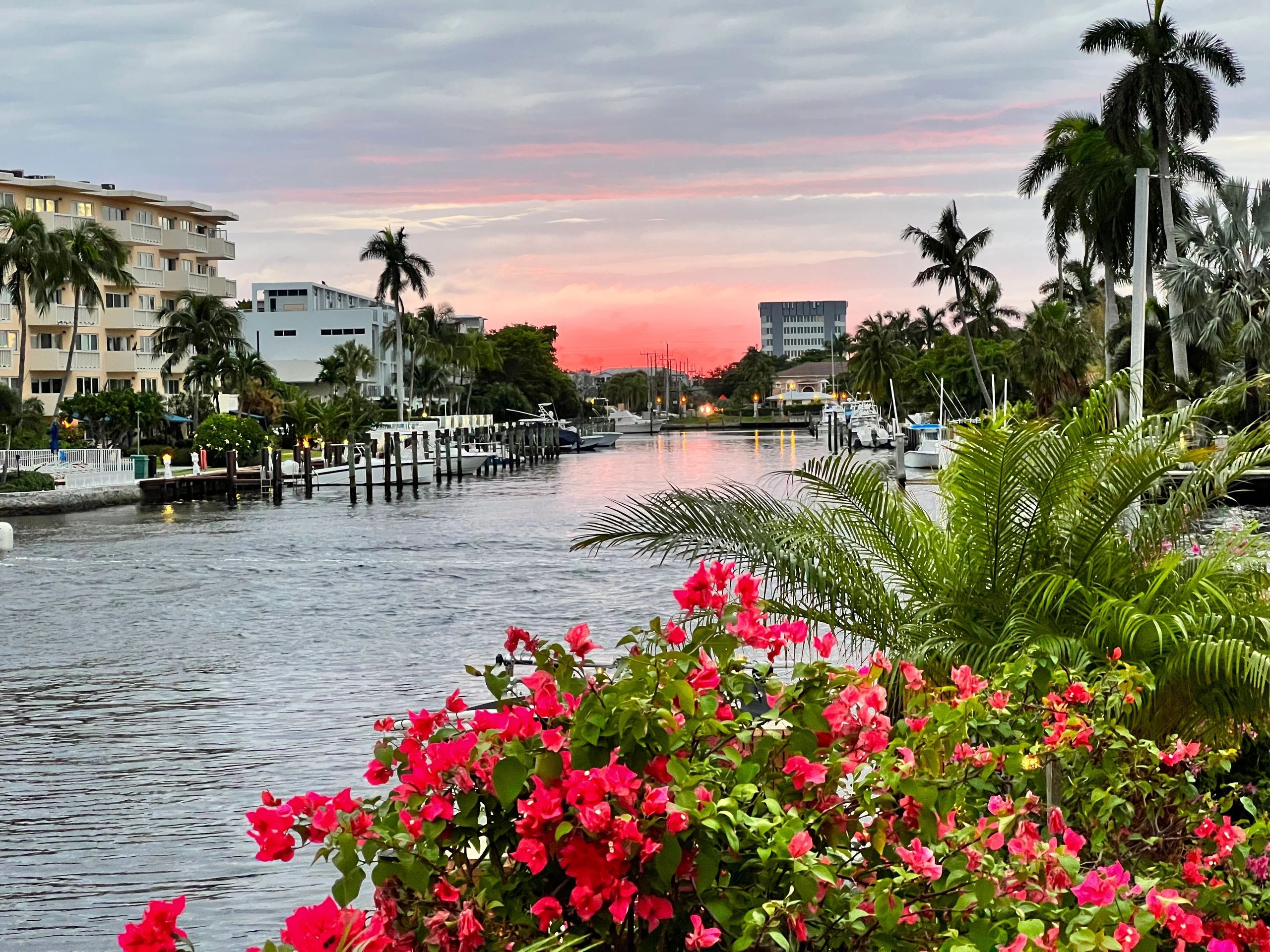 The Rusty Hook Tavern Waterfront, Restaurant, Fish and Seafood