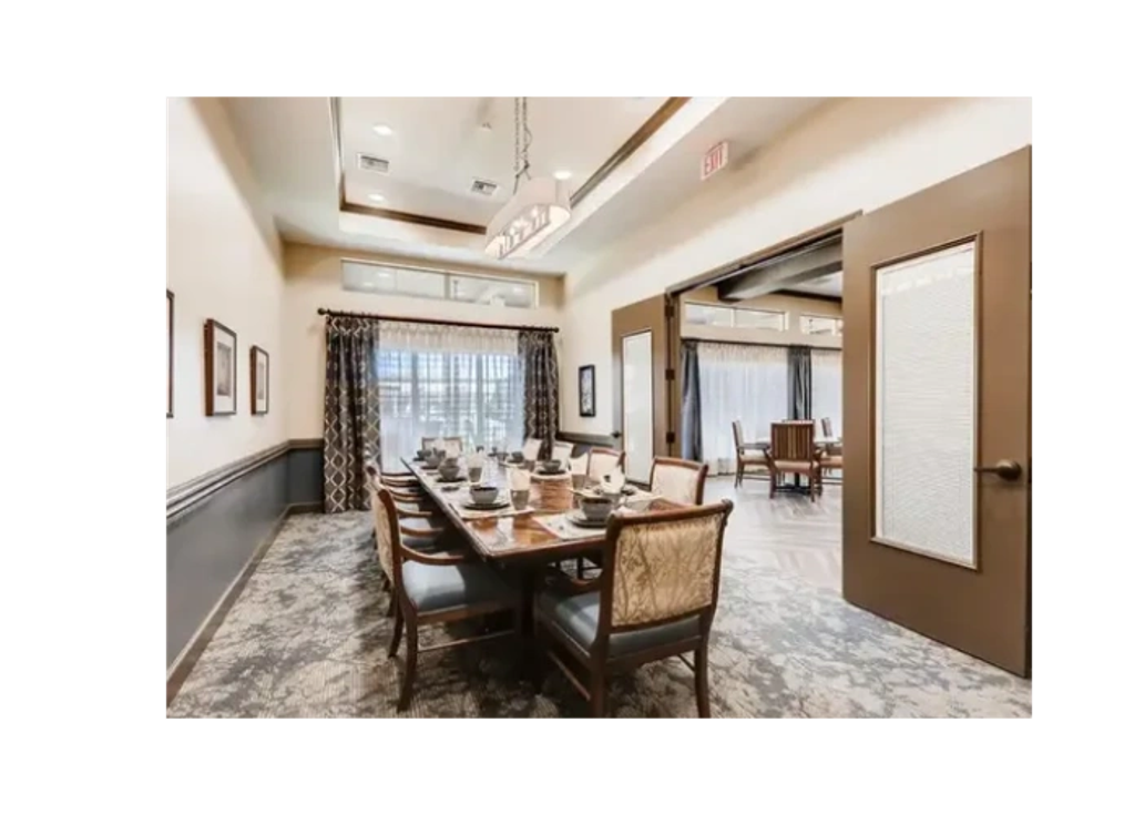 Shared meeting room at Everlasting Services at Estrella Center.