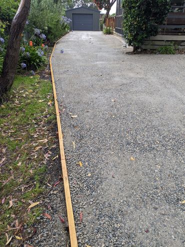 Timber edge driveway