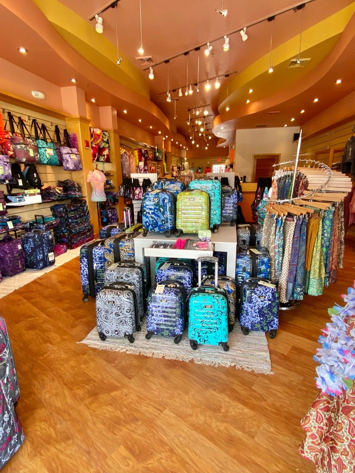 Da Big Bags, Hawaiian Print Suitcase, Made in Hawaii, Carry On Luggage