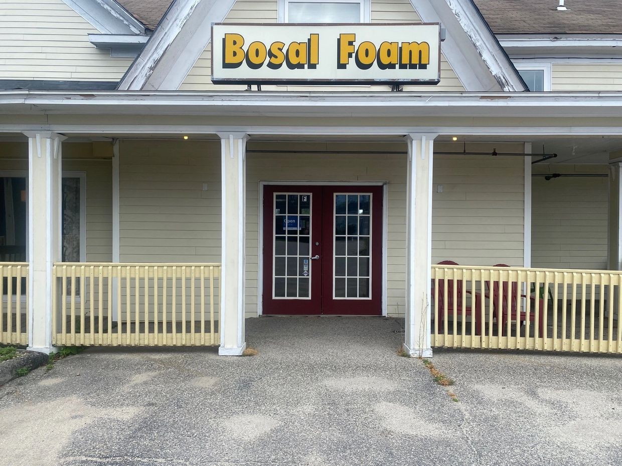 Retail Store Front 
Scarborough, Maine