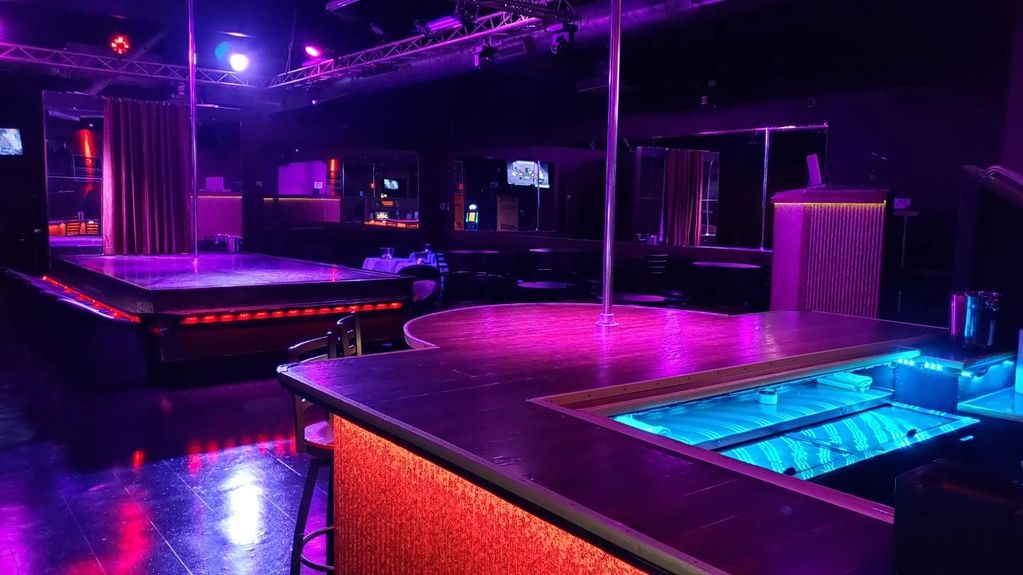 CLUB TOUR