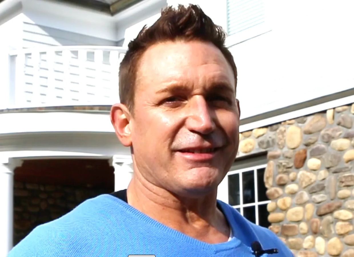 Local house painter, and handyman Bradley Lenart is giving a free estimate in Madison, CT. 