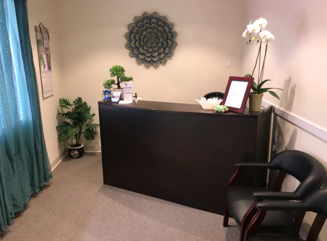 Santee Acupuncture is a quiet clinic for natural healing.