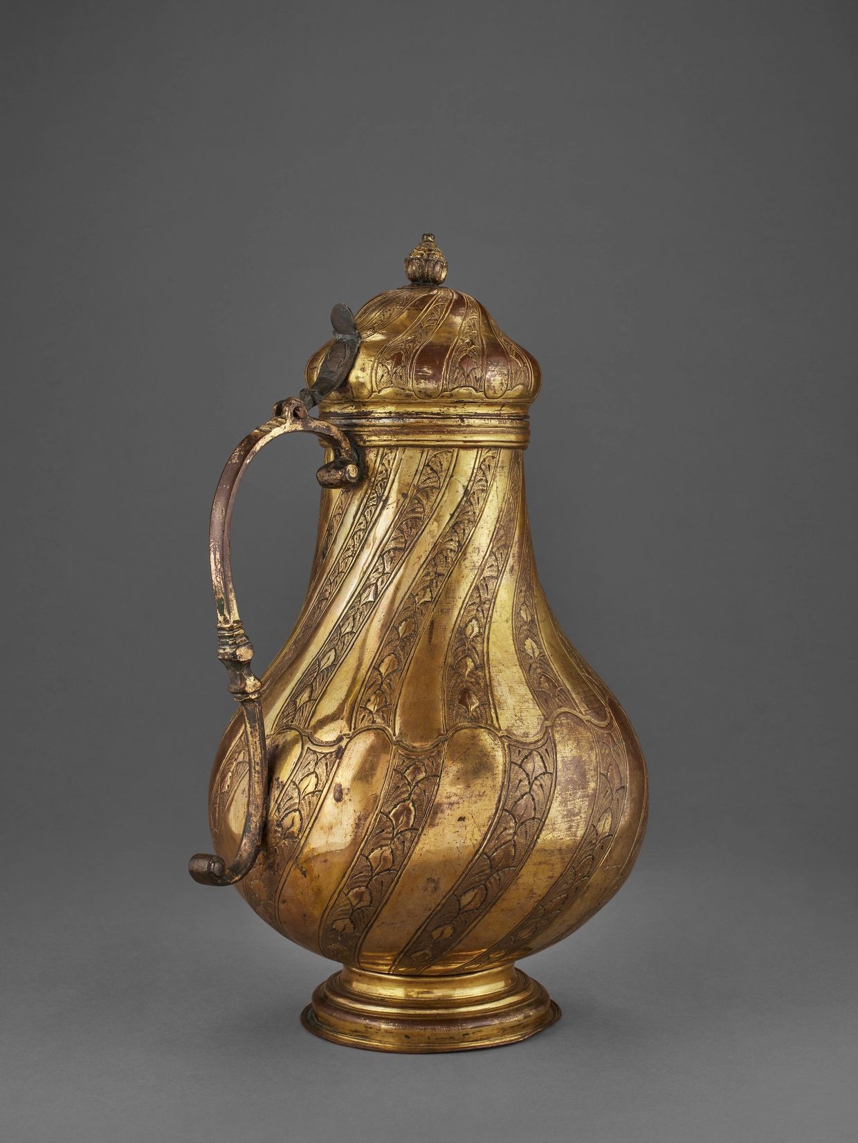 A Large and Rare Ottoman Tombak Ewer (şerbetlik or bozalık), Turkey, late 18th or early 19th century