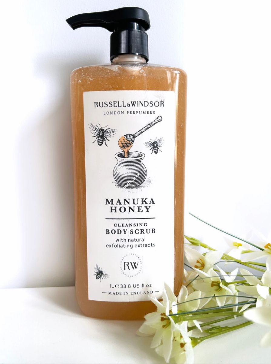 R&W Manuka Honey Cleansing Body Scrub 1L