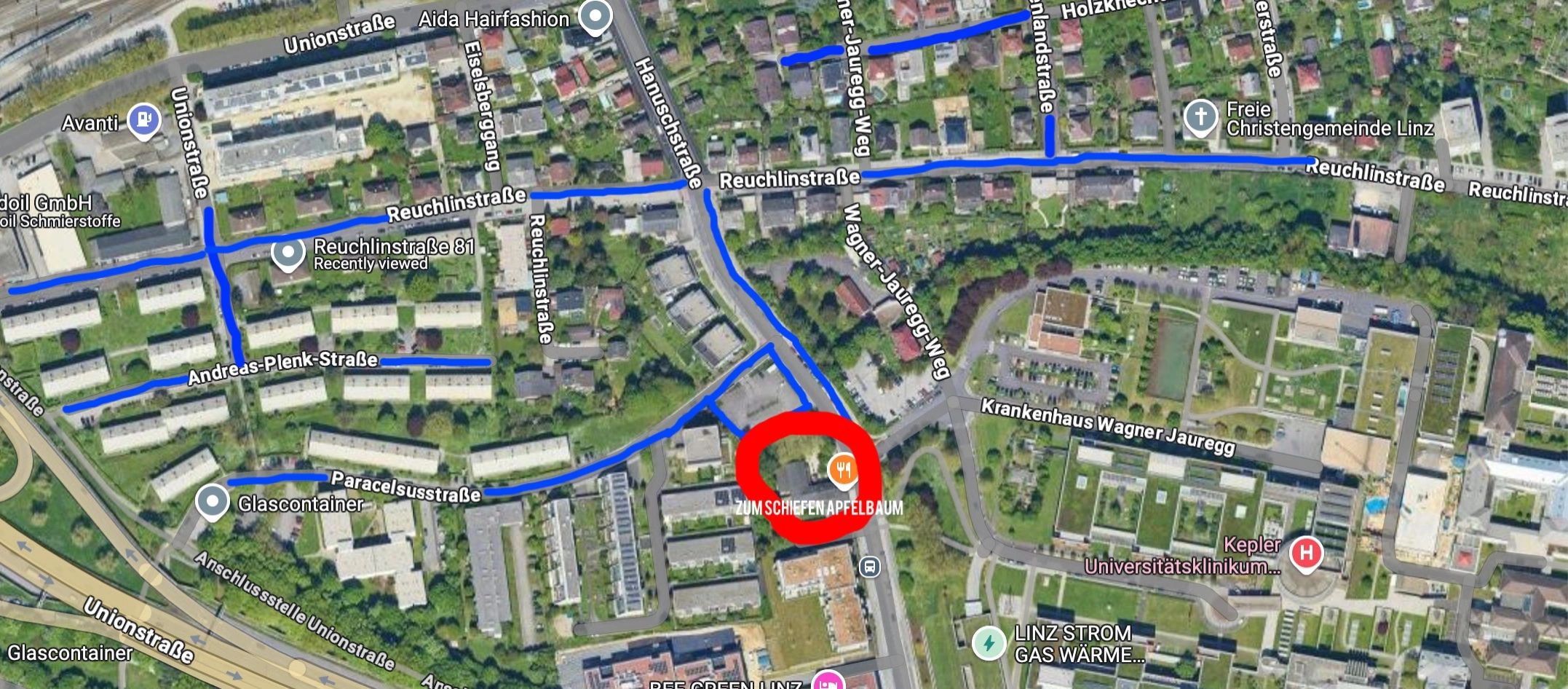 In den blau gekennzeichneten Bereichen könnt ihr gerne kostenlos Parken