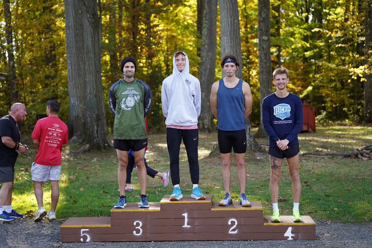 Left to Right: R. Brizzolara (missing), S. Esposito, H. Brignall, A. Beach, J. Getchell