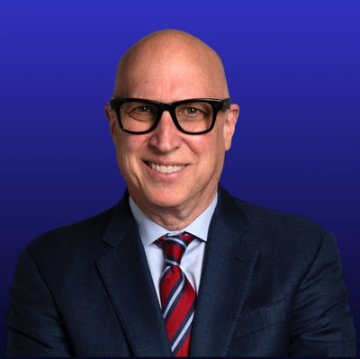 Dr. David Frey, DDS, is a cosmetic and neuromuscular dentist who owns/operates in Beverly Hills. 