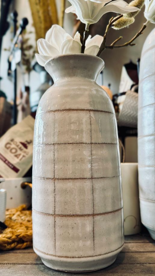 Ray Grid Vase - Medium