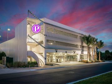 City of Sarasota Parking Garage
North Adams Drive and Madison Drive
941-735-3652