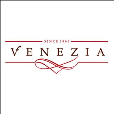 PINK QUADRANT
Venezia Italian Restaurant
373 St. Armands Circle
941-388-1400
