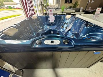 84"X 84" 6 PERSON, 
2 PUMP SPA, LED WATERFALL 