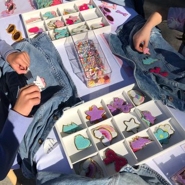 Fun kids' parties designing denim jackets for kids' craft parties