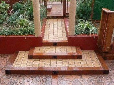 View of the tiles in brown and yellow