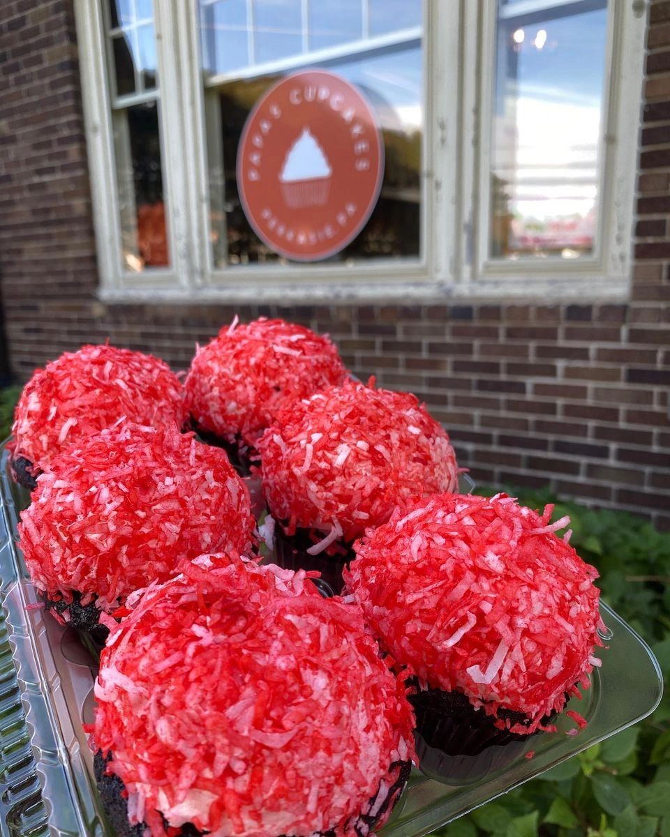 Main Street Moments: Papa's Cupcakes