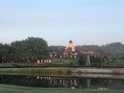 The photo of  Springfield Royal Country Club clubhouse Golf Sea City Guest house Hua Hin golf course
