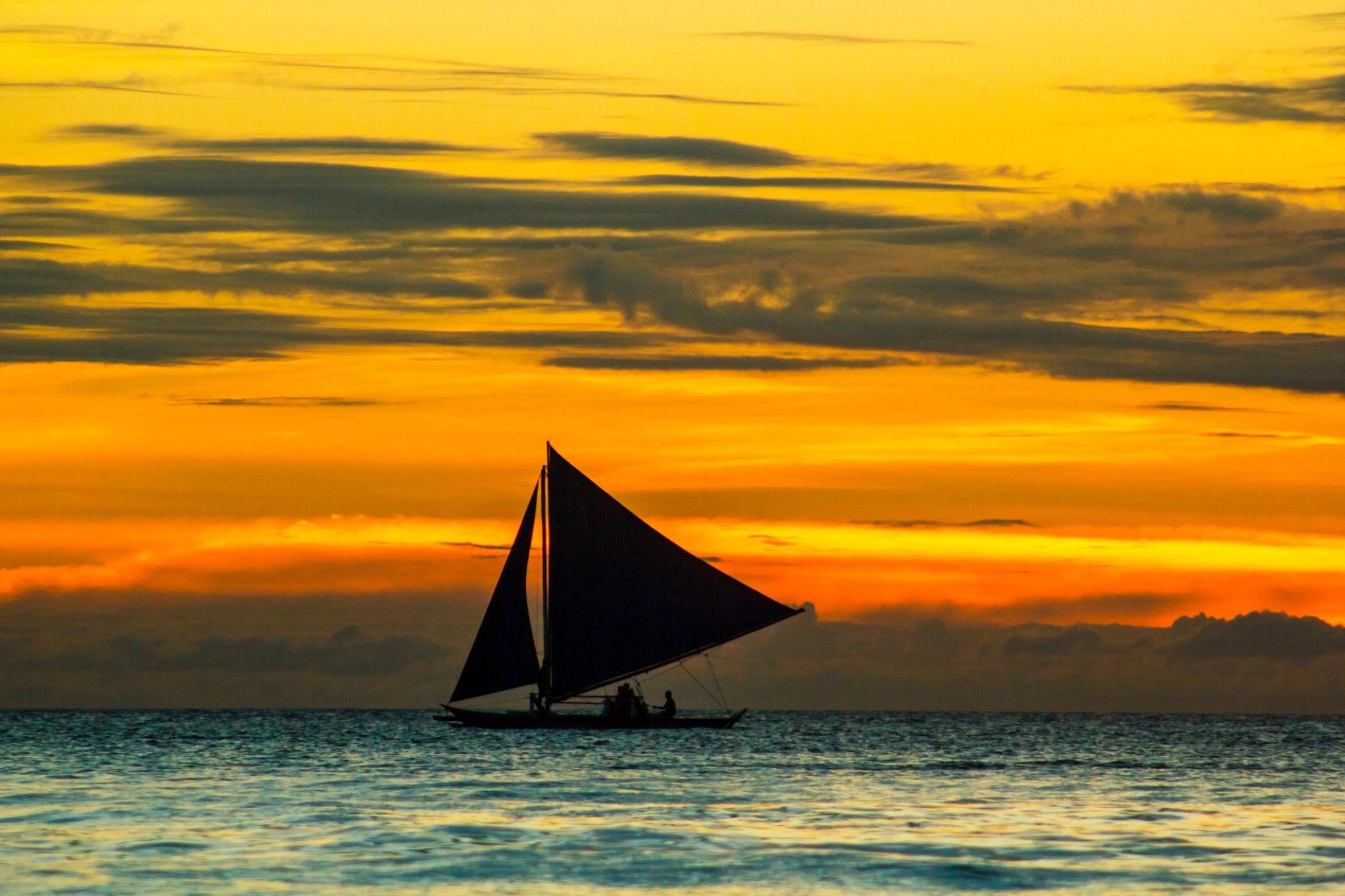 Boracay White Beach boating
