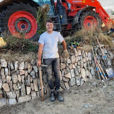 devon hedgelayer devon hedge south hams hedgelaying devon bank professional hedge laying bn5