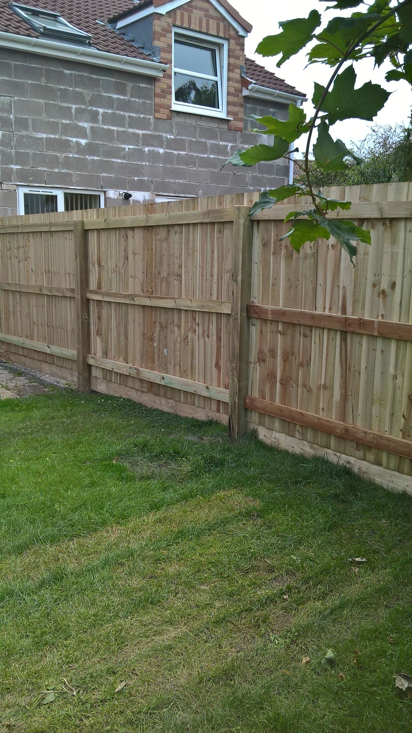 AB FENCING Fencing, Fencing Repairs, Fence Builder