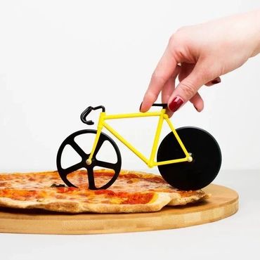 Cortador e Fatiador Pizza Formato Bicicleta cor Amarela