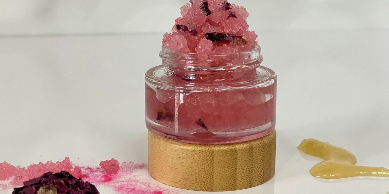 Honey love lip scrub all natural with sugar, vitamin E and rose oil