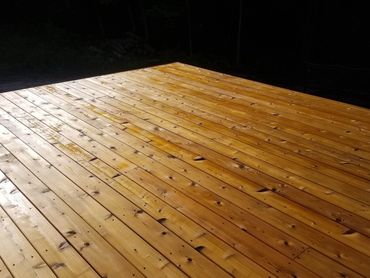 Cedar deck with no railing