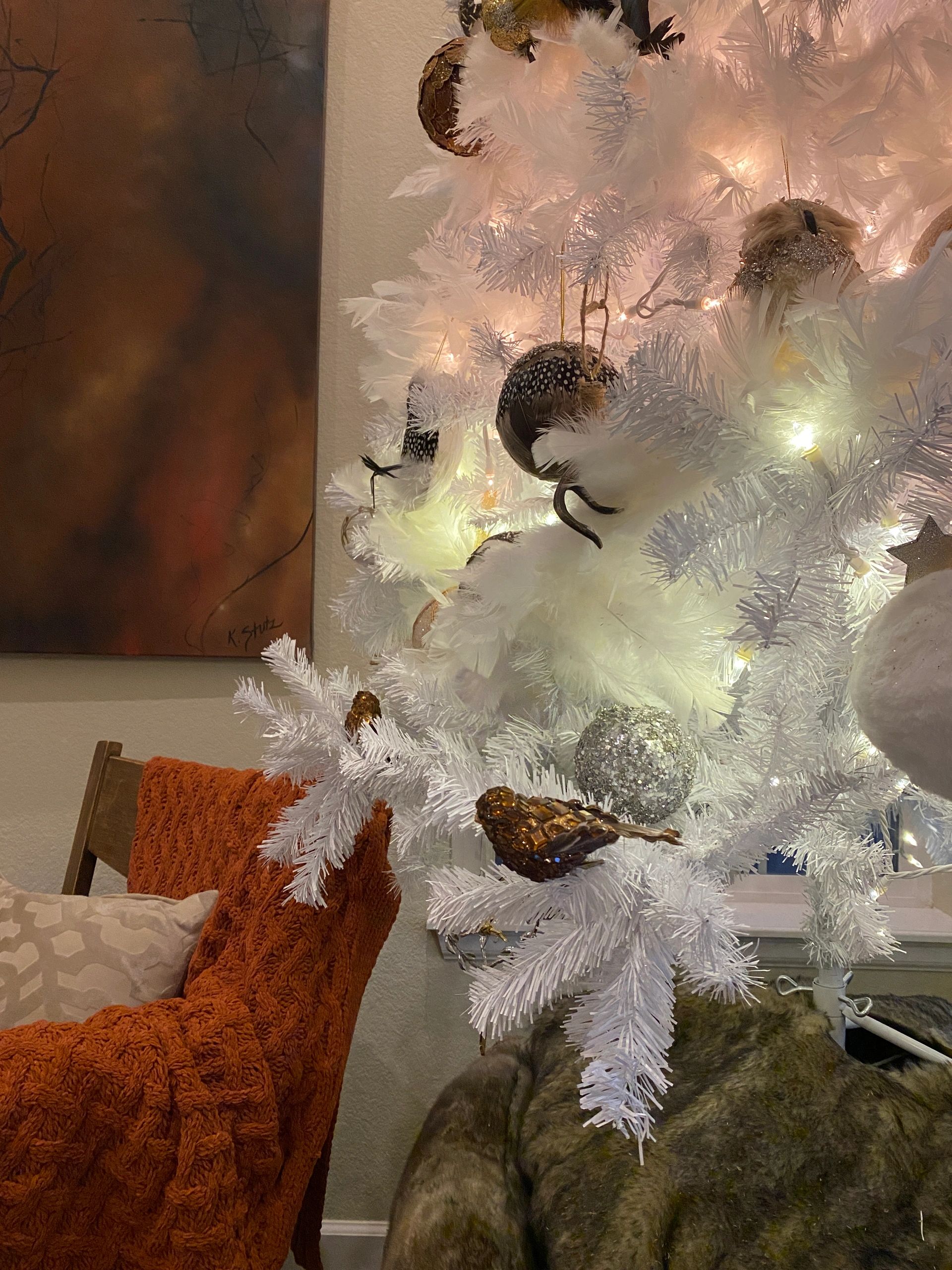Christmas tree :My tree Use feather Boa's to look like snow  Christmas  tree feathers, Christmas tree design, Christmas tree