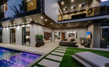 #StephaneMarchand #CruiseServicesLLC

CRUISE SERVICES LLC 
Stephane Marchand 