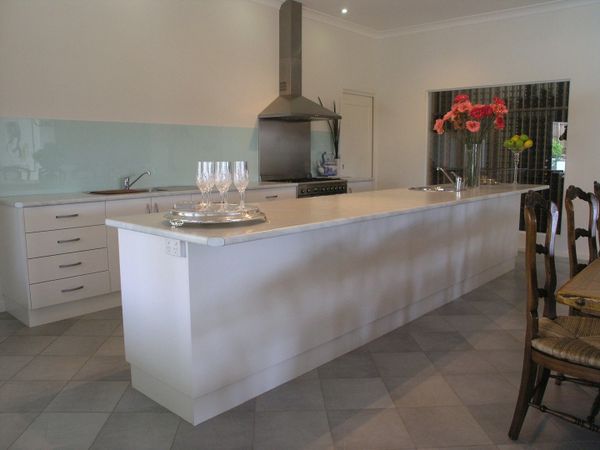 modern kitchen style stone clean concrete melamine polyurethane white gloss handless furnipart
