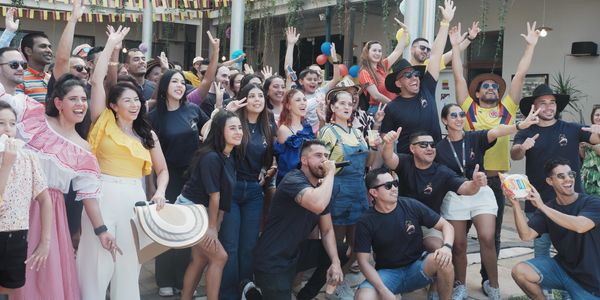 Members of the Colombian community in Darwin NT